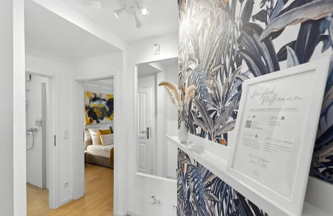 Stylisches 2-Zimmer Ambient Apartment in Alsternähe mit Kingsize-Bett&Schlafsofa-1